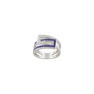 Bague en or blanc, saphirs et diamants