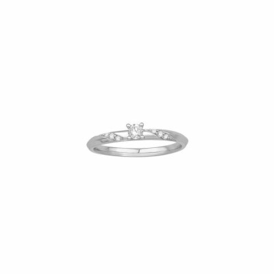 Solitaire accompagné en or blanc et diamants de 0.15ct