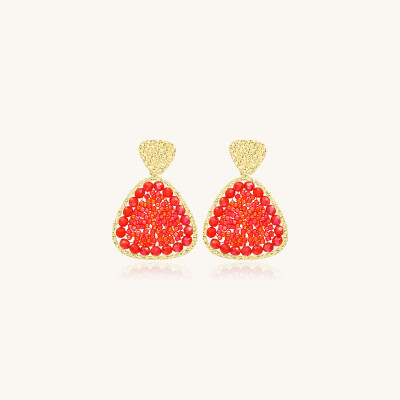 Boucles d'oreilles Sàntibé Bijoux Mae  en laiton, métal doré et perles corail