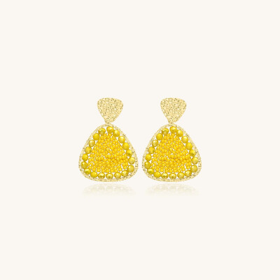 Boucles d'oreilles Sàntibé Bijoux Mae  en laiton, métal doré et perles jaune