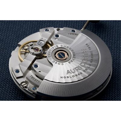 Montre Auricoste La Royale Type 32 Bleue, avec bracelet acier, cuir et Tropic FKM série limitée anniversaire 170 ans