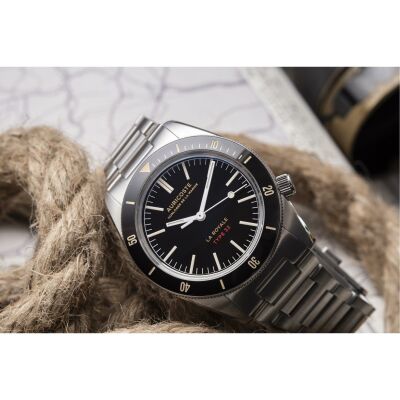 Montre Auricoste La Royale Type 32 Noir, avec bracelet acier, cuir et Tropic FKM