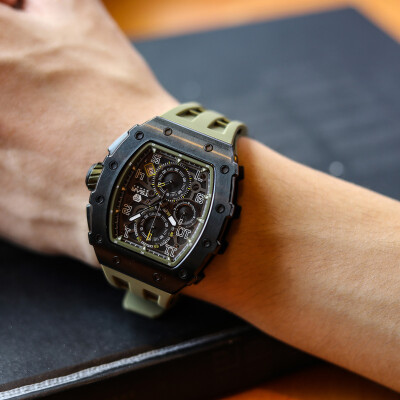 Montre Tsar Bomba Elemental Collection TB8204Q38