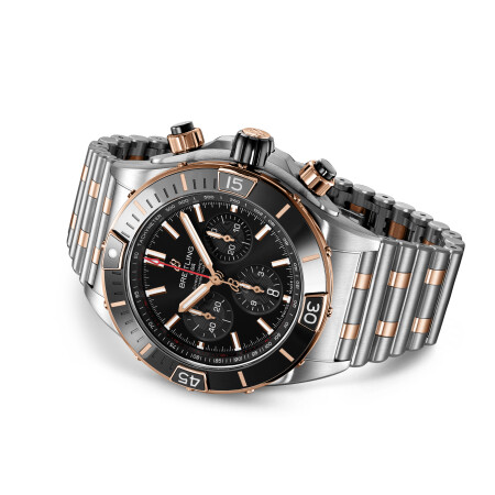 Montre Breitling Super Chronomat B11 44