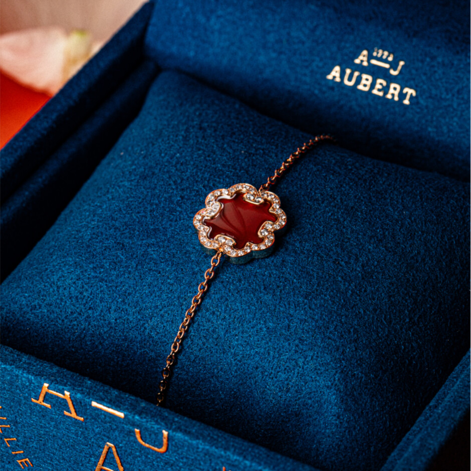 Bracelet A-J Aubert Volutes en or rose, diamants et agate