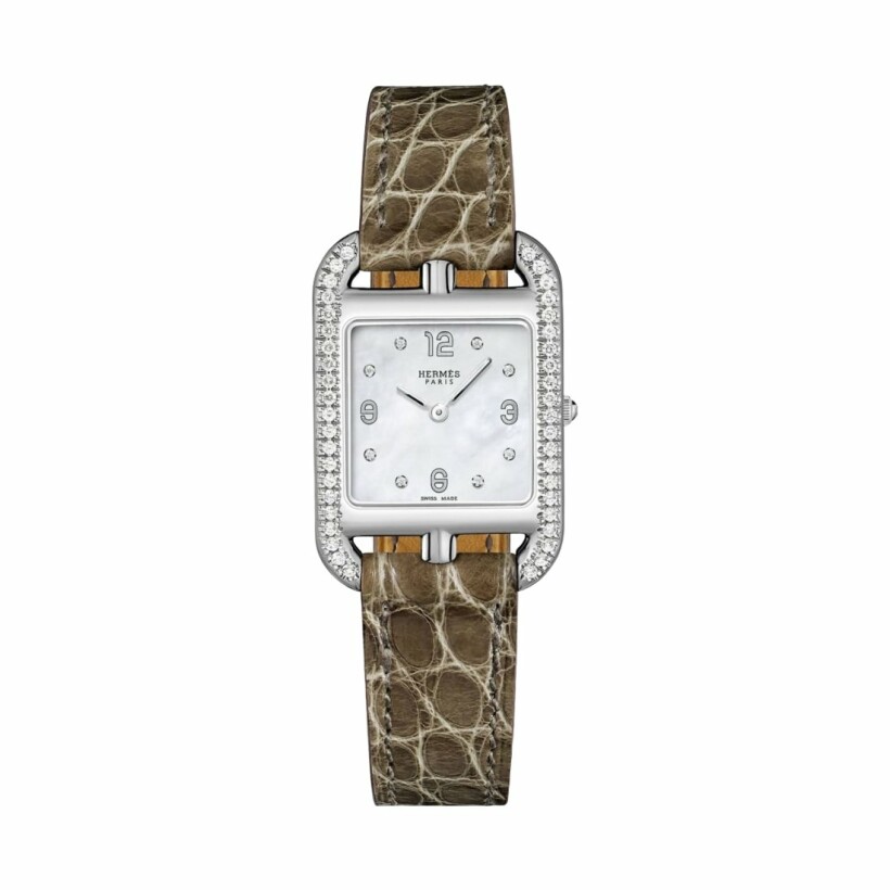 Hermès Cape Cod PM watch, bezel set with diamonds and diamond indexes