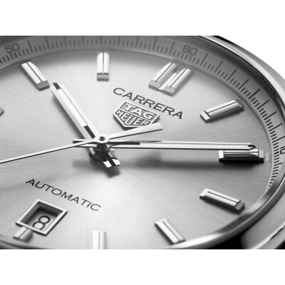 TAG Heuer Carrera Date Automatic 39mm watch