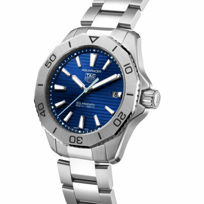 TAG Heuer Aquaracer Professional 200 Solargraph 40mm watch