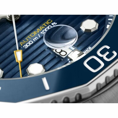 TAG Heuer Aquaracer Professional 300 Date watch