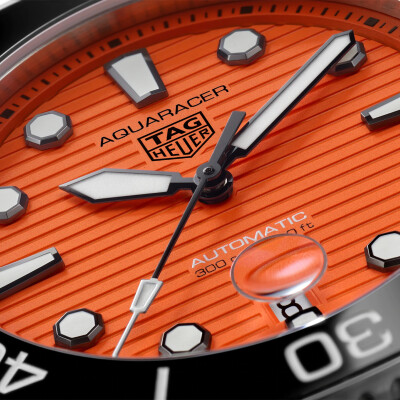 Montre TAG Heuer Aquaracer Professional 300 Orange Diver 43mm WBP201F.BA0632