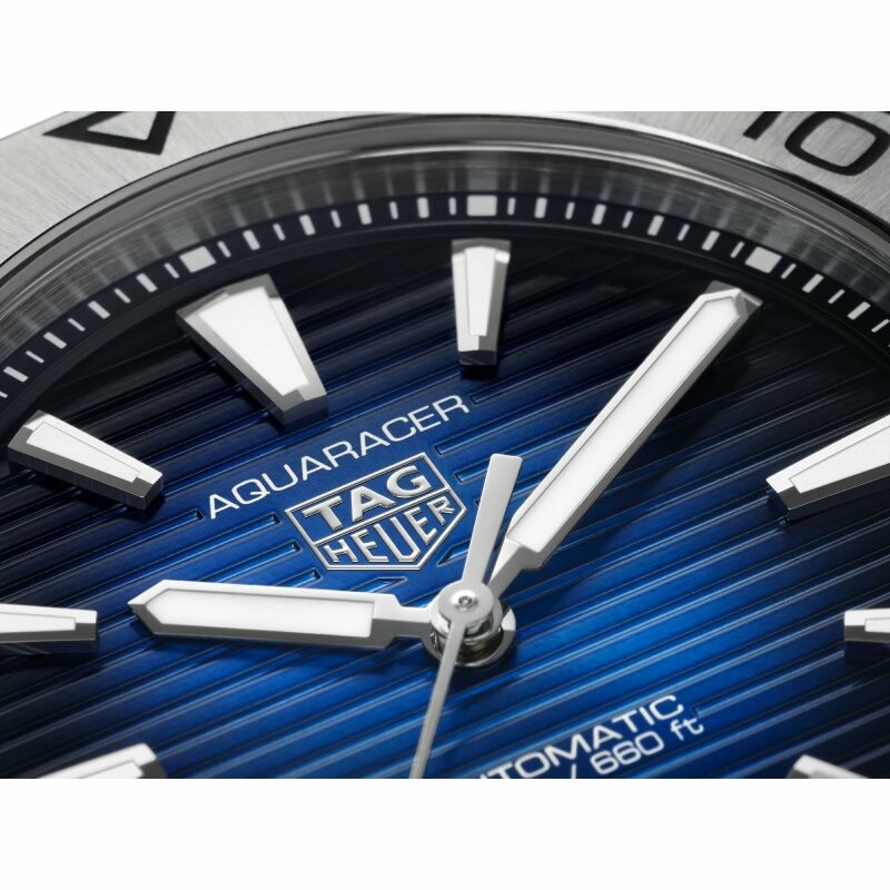 TAG Heuer Aquaracer Professional 200 40mm Automatic watch