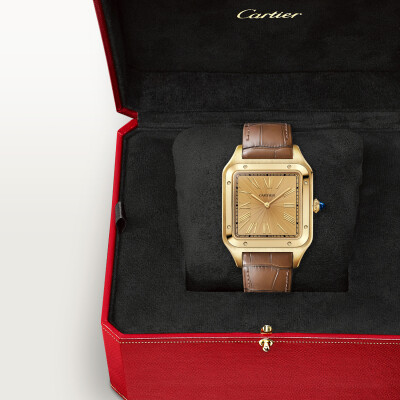 Montre Santos-Dumont de Cartier Modèle extra-large, mouvement mécanique manuel, or jaune, cuir