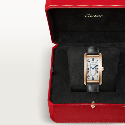 Montre Tank Américaine de Cartier Grand modèle, mouvement mécanique automatique, or rose, cuir