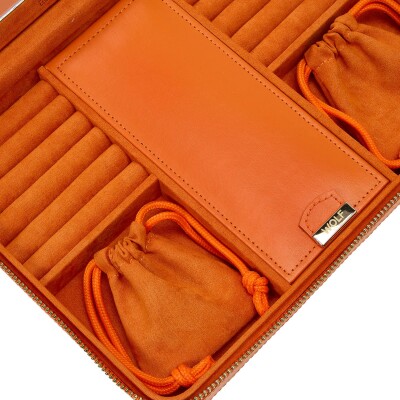Grand étui à bijoux zippé Wolf 1834 Maria en cuir vegan mandarine