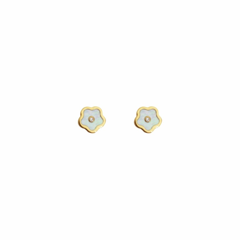 Boucles d'oreilles puces fleurs en or jaune, nacre et oxydes de zirconium