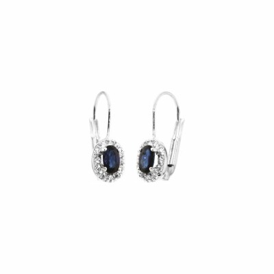 Boucles d'oreilles puces en or blanc, saphirs et oxydes de zirconium