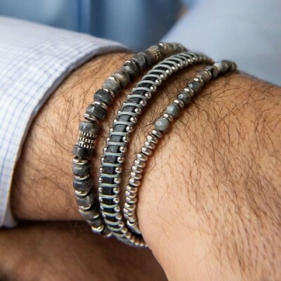 Bracelet Zeades Lakana en acier et labradorites