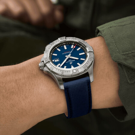 Montre Breitling Avenger Automatic 42