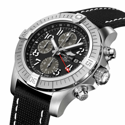 Breitling Avenger Chronograph GMT 45-horloge