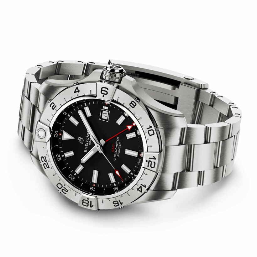 Breitling Avenger Automatic GMT 44 watch
