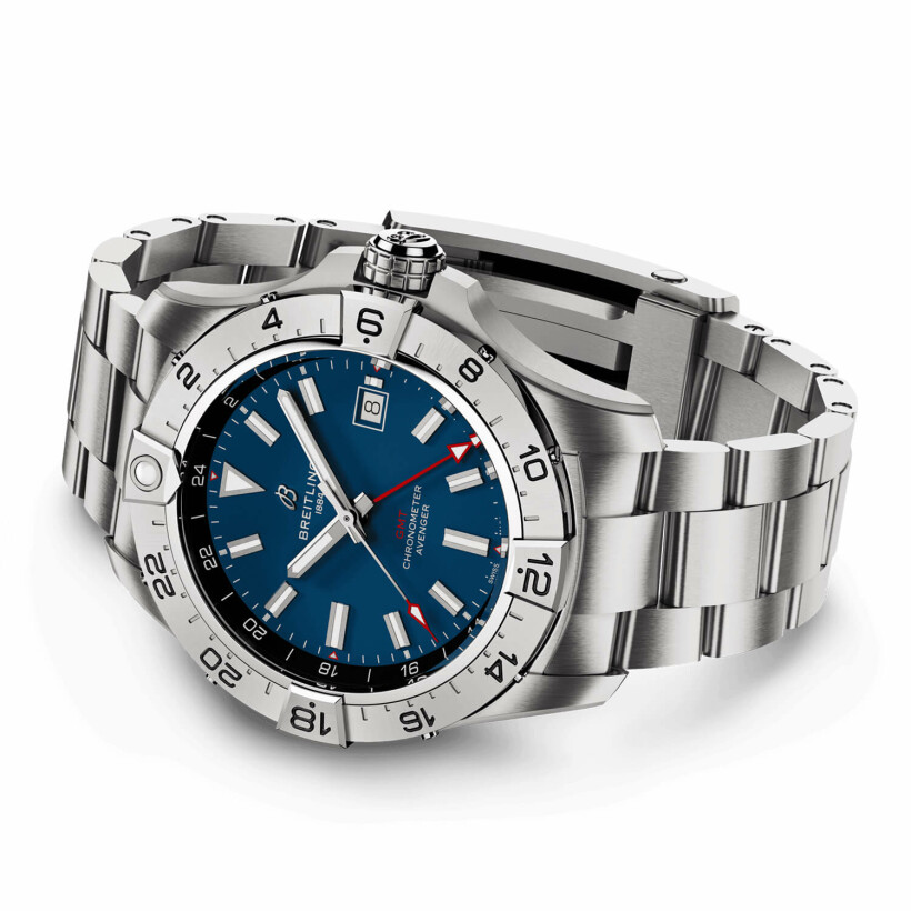 Breitling Avenger Automatic GMT 44 watch