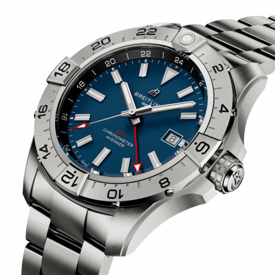 Montre Breitling Avenger Automatic GMT 44