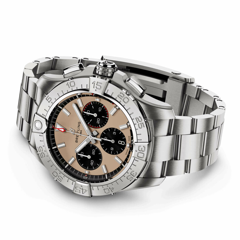 Montre Breitling Avenger B01 Chronograph 44