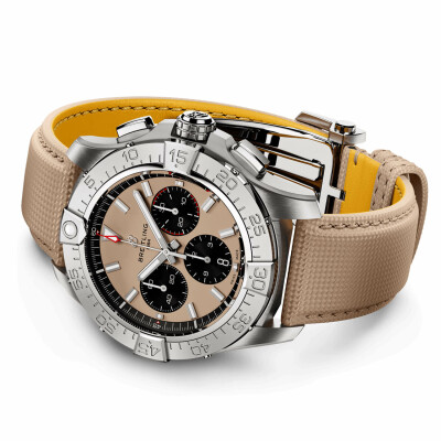 Montre Breitling Avenger B01 Chronograph 44