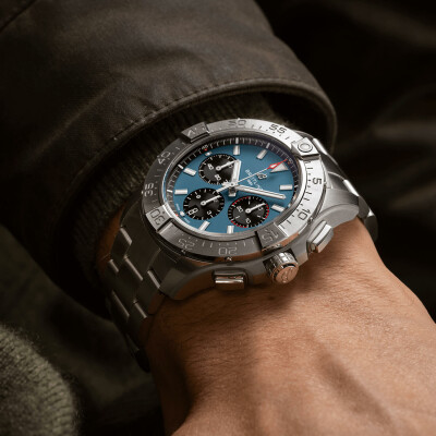 Montre Breitling Avenger B01 Chronograph 44