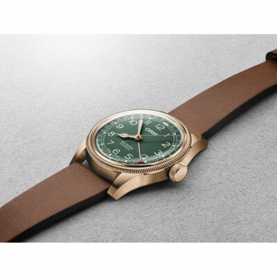 Montre Oris Big Crown Pointer Date 80th Anniversary Edition vue 2