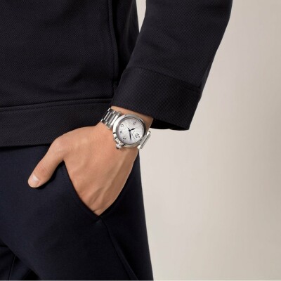 Pasha de Cartier watch, 41 mm, automatic movement, steel, interchangeable metal and leather straps view 6