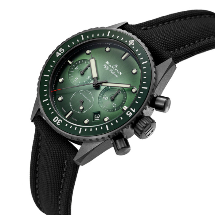 Lunette tournante et boîtier d’une Blancpain Fifty Fathoms