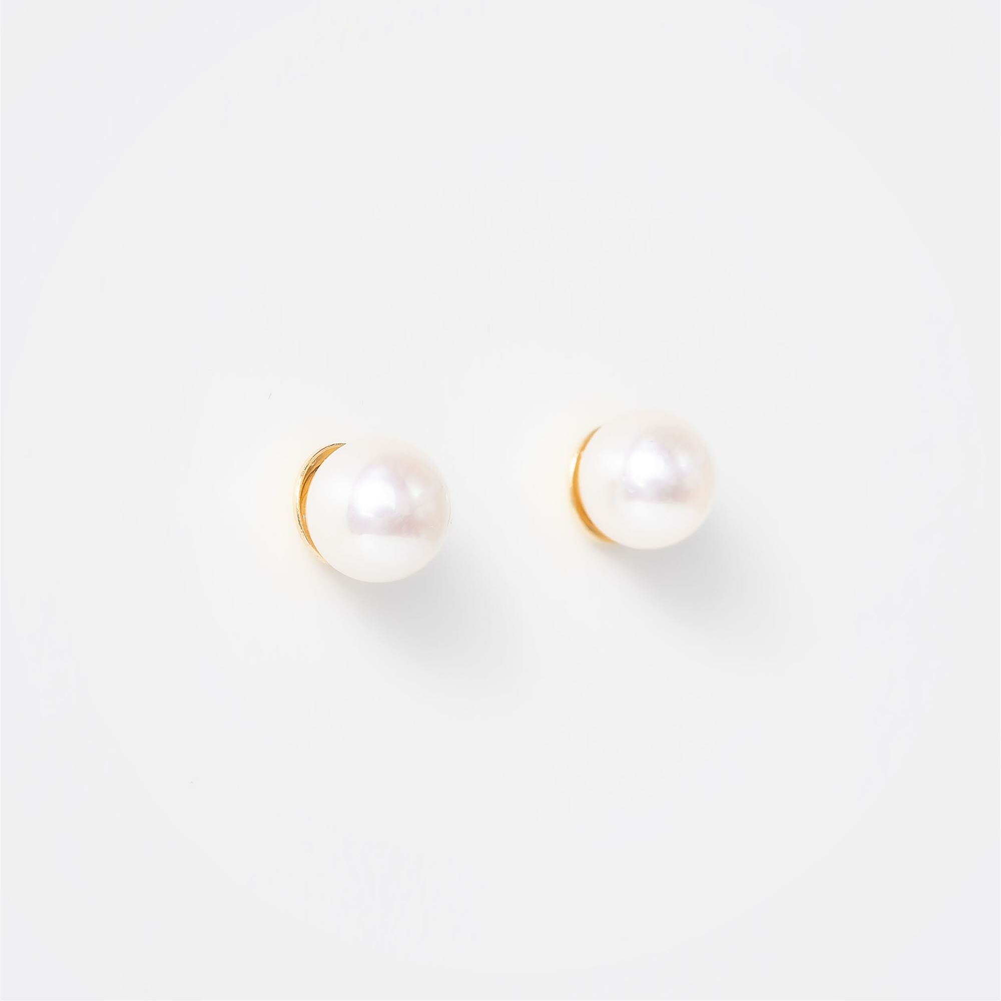 Puces d'oreilles or jaune & perles Akoya  vue 2