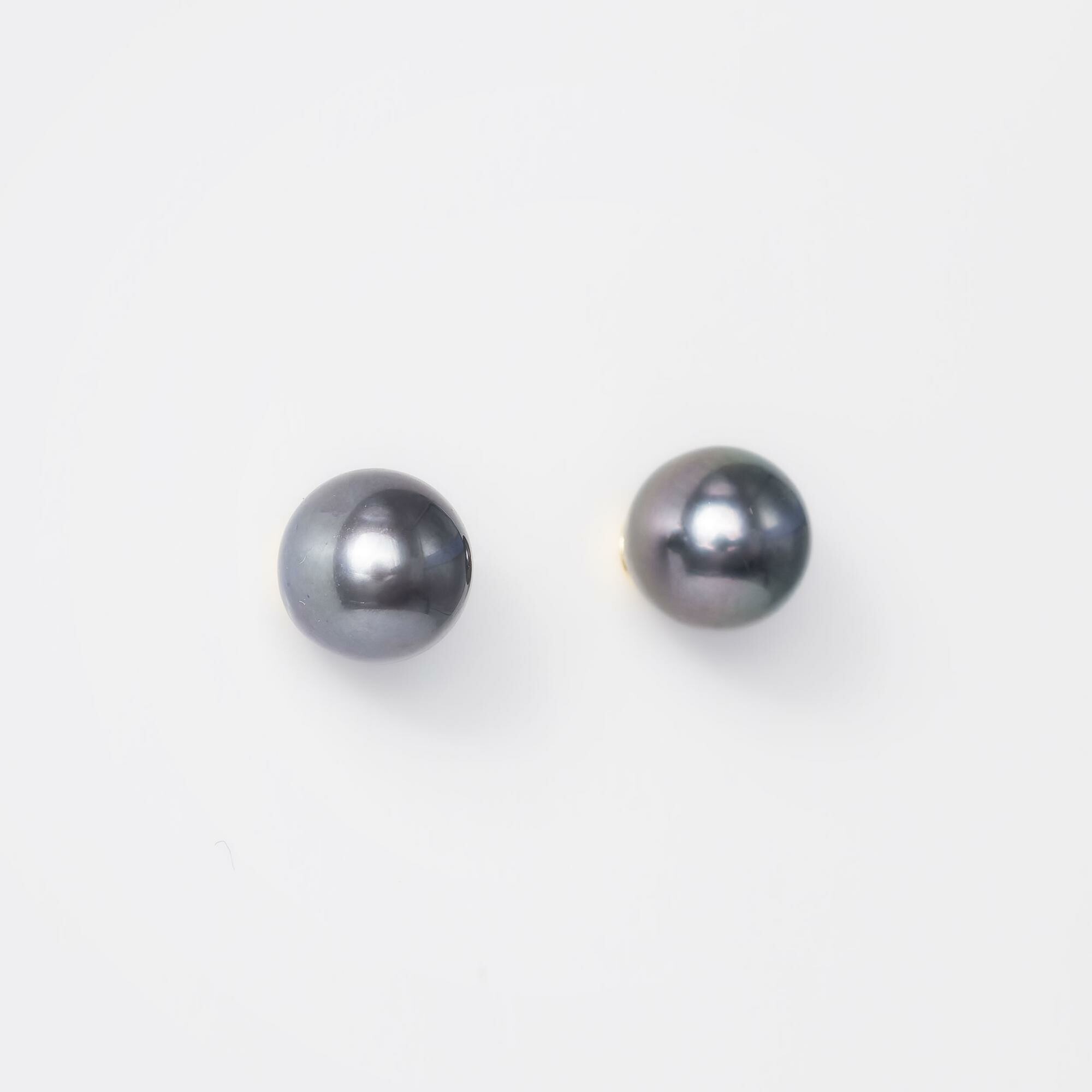 Puces d'oreilles or jaune & perles Akoya  vue 2