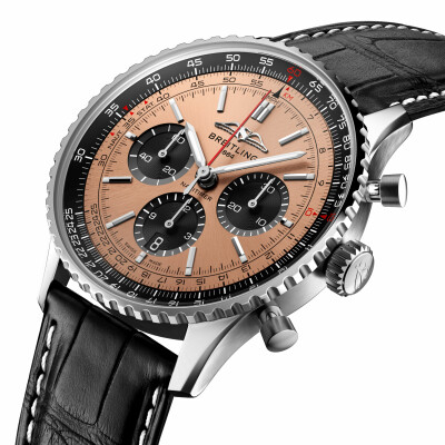 Montre Breitling Navitimer B01 Chronograph 43 vue 2
