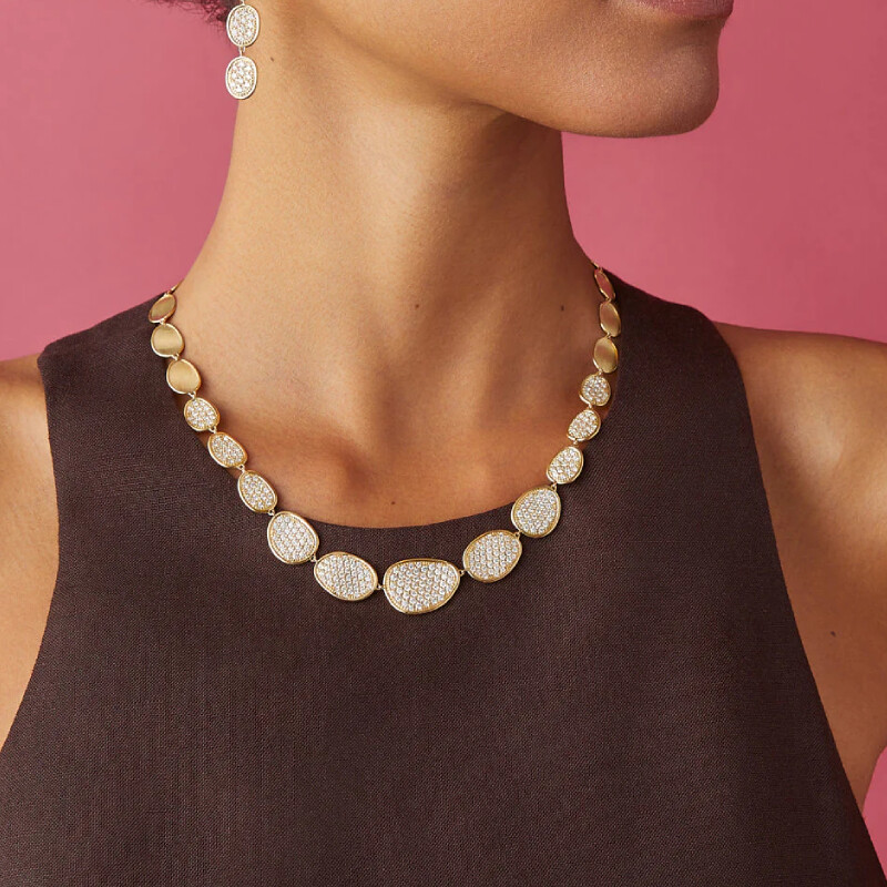 Collier Marco Bicego Lunaria Alta en or jaune et diamants vue 4