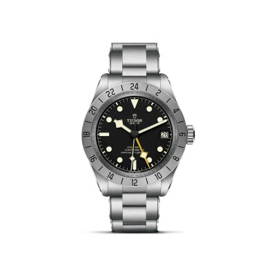 TUDOR Black Bay Pro watch,39 mm steel case, riveted steel bracelet view 1