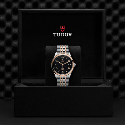 TUDOR 1926 watch, 39 mm steel case, pink gold bezel view 4