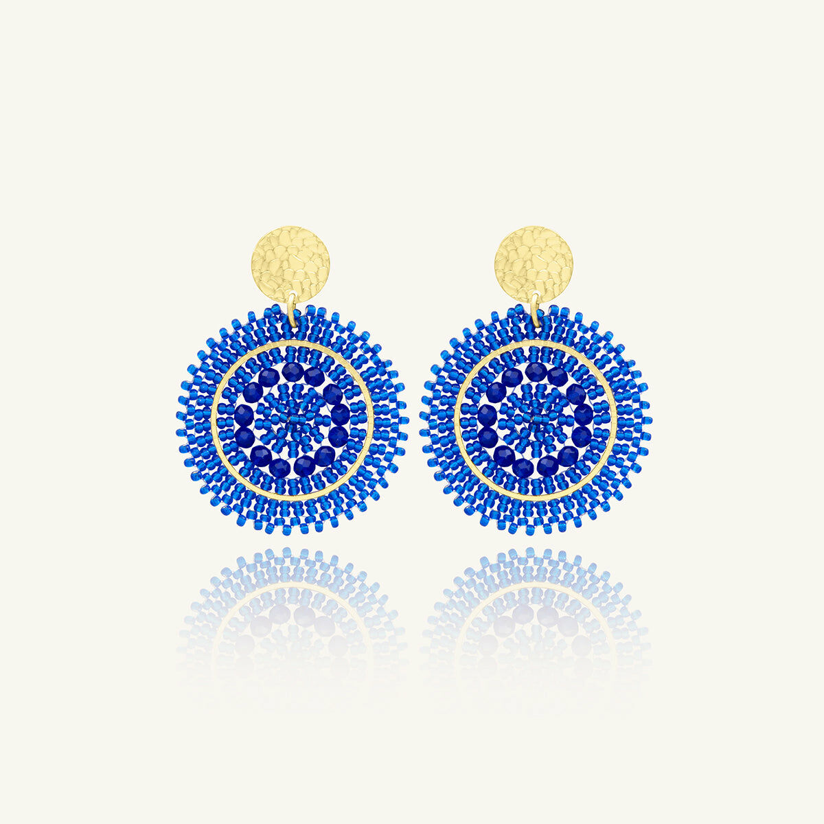 Boucles d'oreilles Sàntibé Bijoux Mini Espagnola en laiton, métal doré et perles bleu