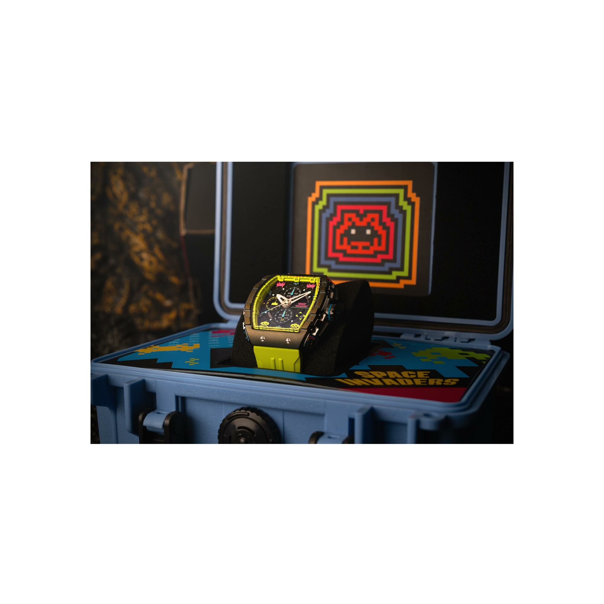 Montre Nubeo Magellan Chronograph Space Invaders Limited Edition NB-6024-SI-05 vue 9