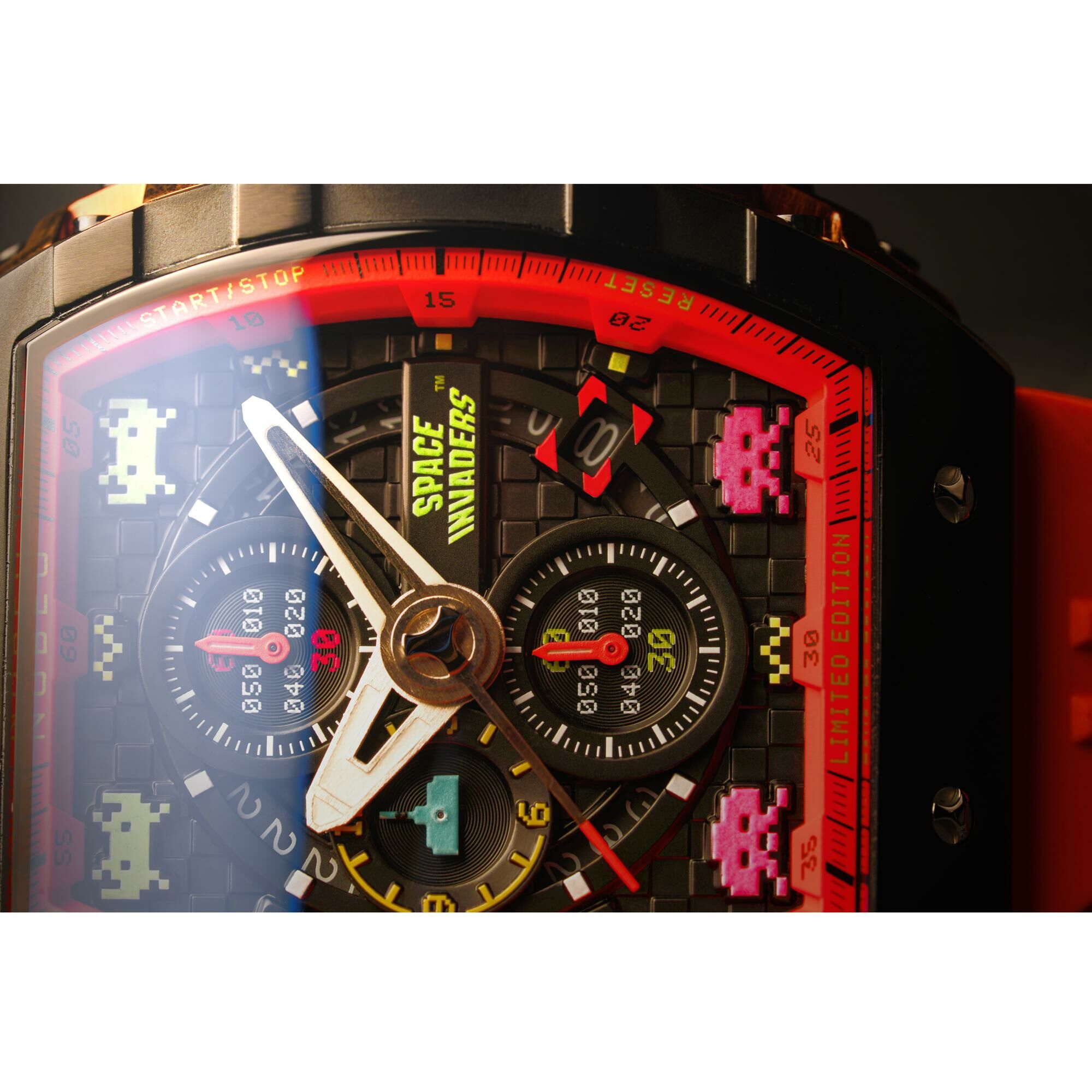 Montre Nubeo Magellan Chronograph Space Invaders Limited Edition NB-6024-SI-06 vue 14