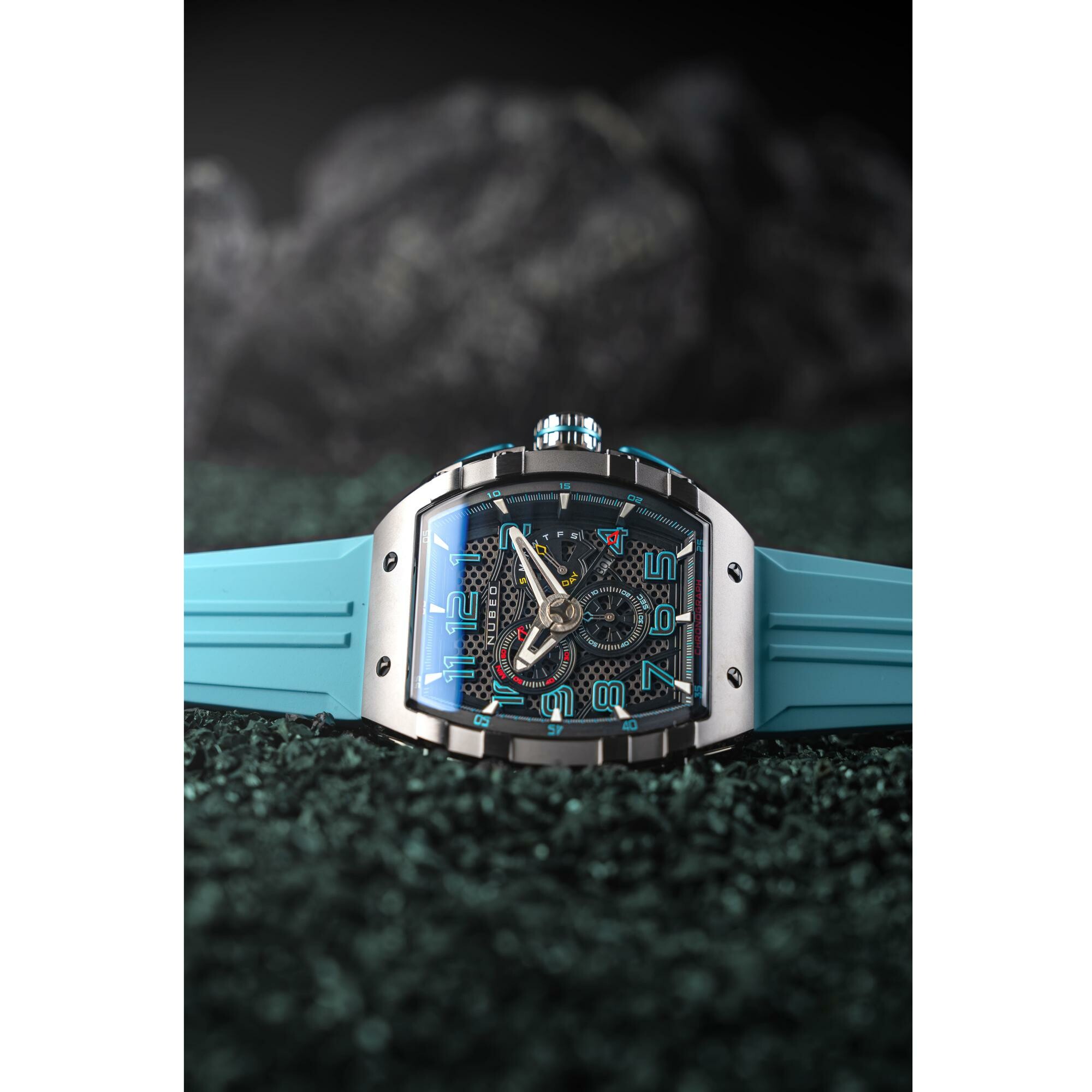 Montre Nubeo Magellan Chronograph Retrograde NB-6088-02 vue 4