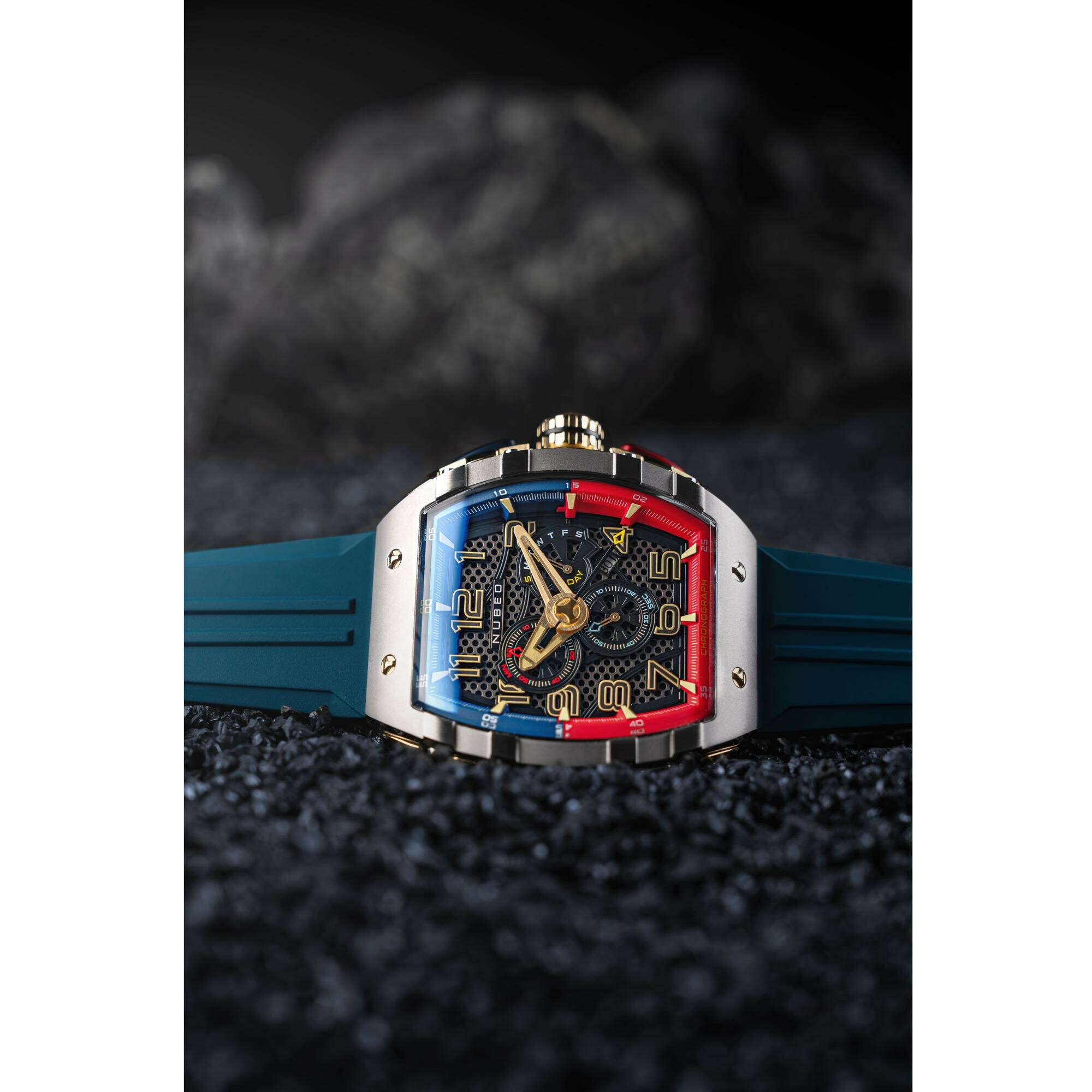 Montre Nubeo Magellan Chronograph Retrograde NB-6088-04 vue 4