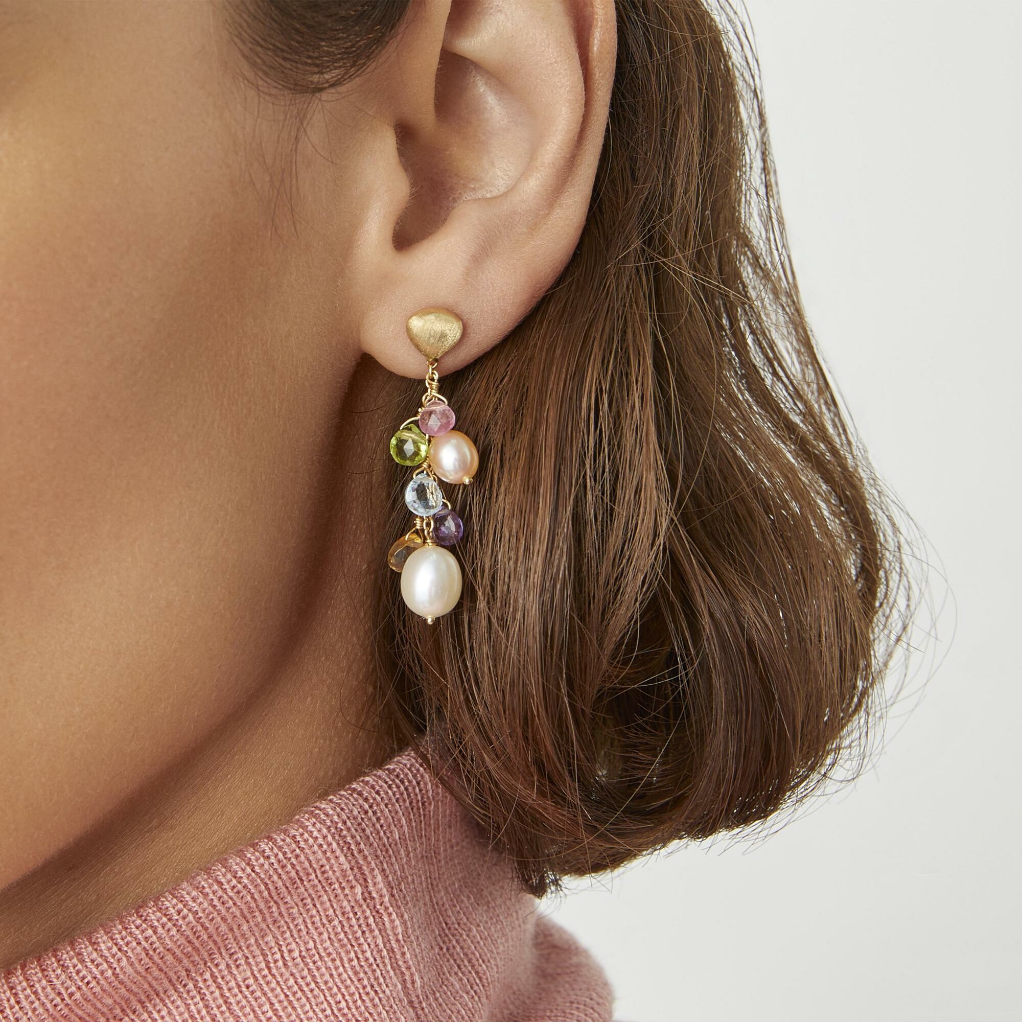 Boucles d'oreilles Marco Bicego PARADISE en or jaune, améthyste, quartz et nacre vue 2
