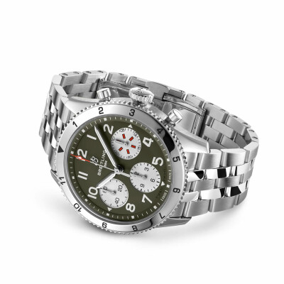 Breitling Classic AVI Chronograph 42 Curtiss Warhawk watch view 4