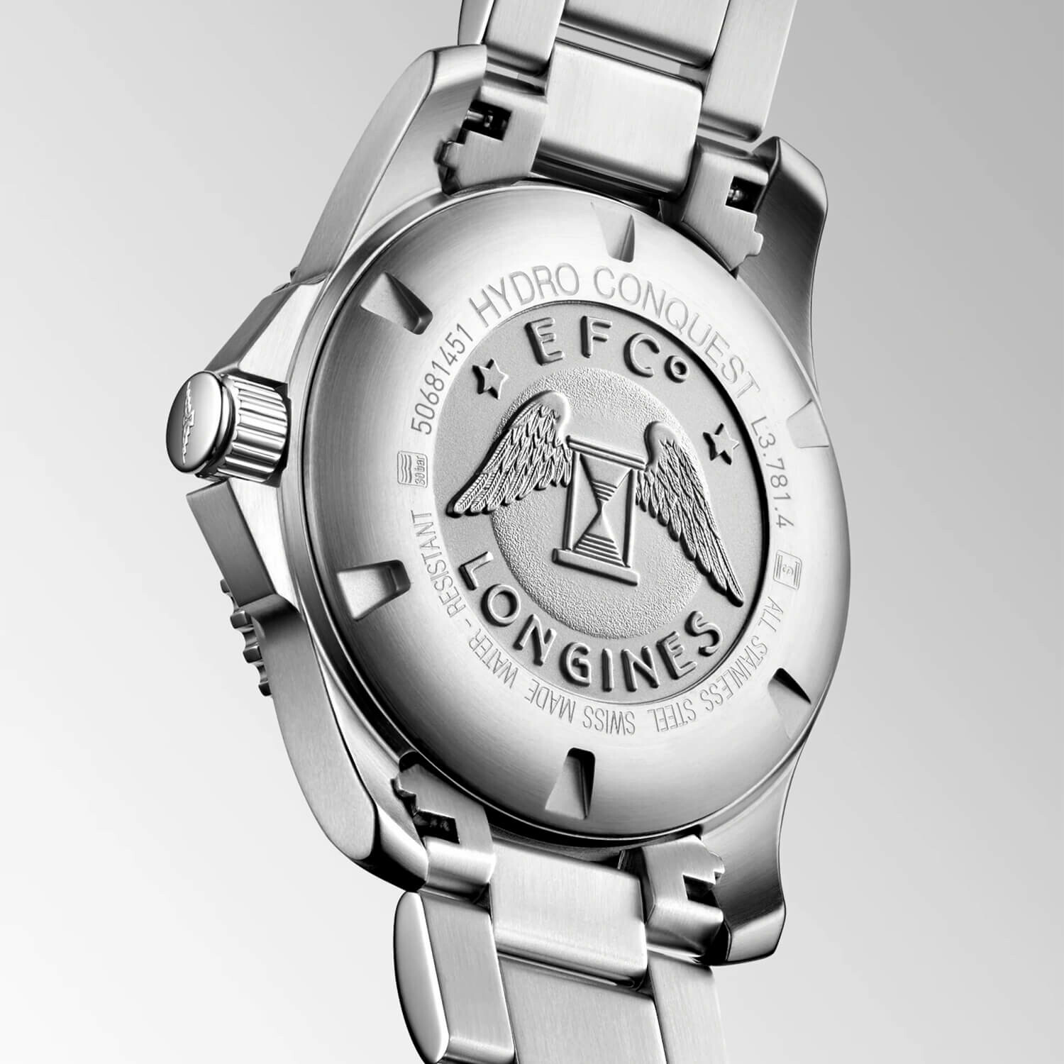 Boîtier robuste et bracelet acier de la Longines Conquest
