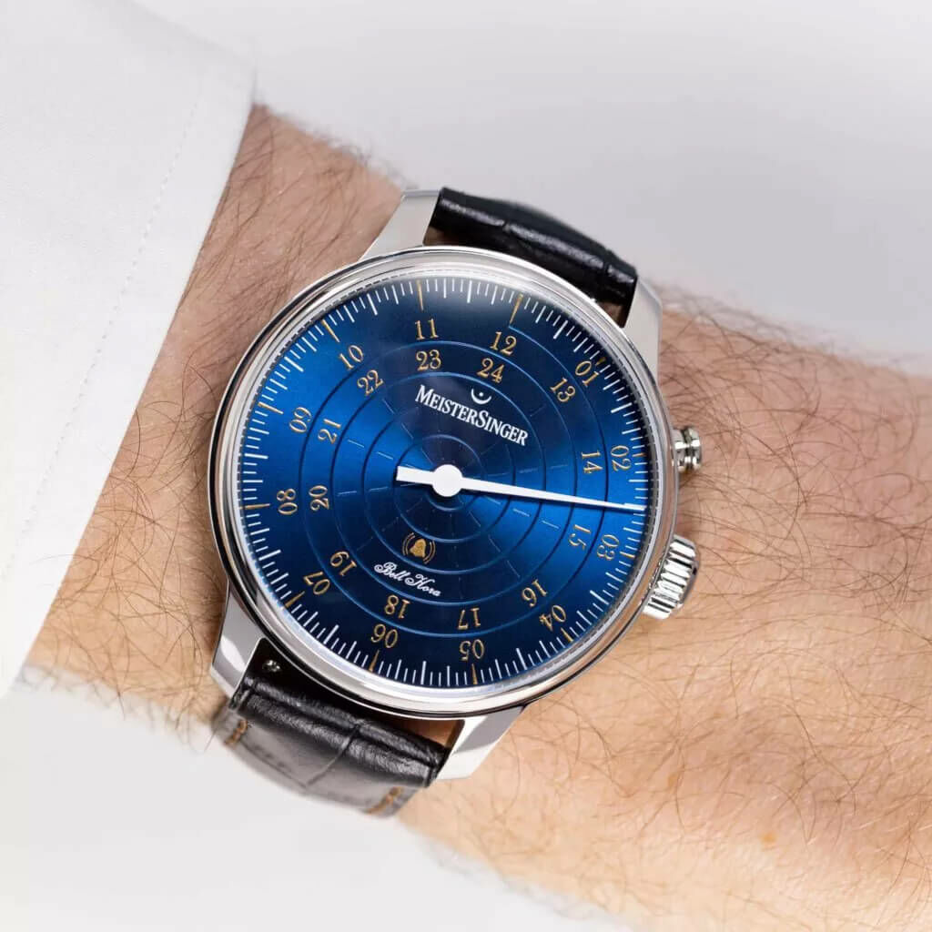 Montre MeisterSinger Bell Hora Bleu Moyen - Doré vue 4