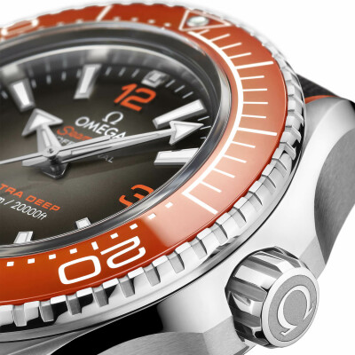 Montre OMEGA Seamaster Planet Ocean 6000M Ultra Deep Co-Axial Master Chronometer 45,5mm vue 4