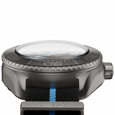 Montre OMEGA Seamaster Planet Ocean 6000M Ultra Deep Co-Axial Master Chronometer 45,5mm vue 5