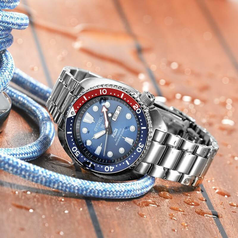 Montre Seiko Prospex Edition spéciale PADI Automatique Diver's SRPE99K1 vue 3